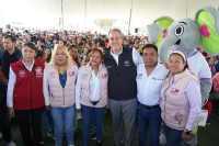 A trav&eacute;s del DIF Puebla Capital, entrega Pepe Chedraui m&aacute;s de 4 mil despensas en La Resurrecci&oacute;n
